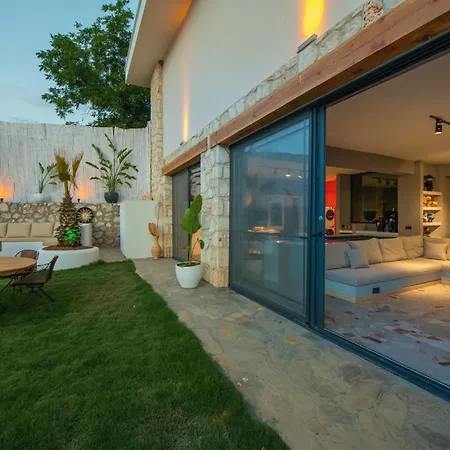 Lada Slav Exclusive * Faralya