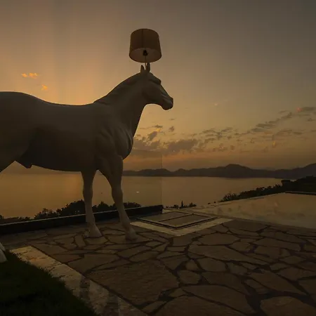 Lada Slav Exclusive *