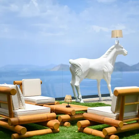 Lada Slav Exclusive Faralya