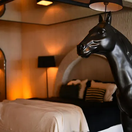 Lada Slav Exclusive Hotel