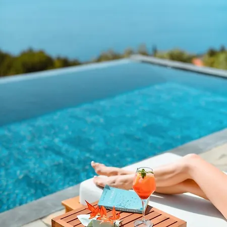 Lada Slav Exclusive * Faralya