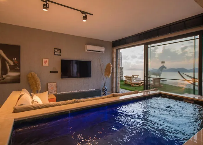 Lada Slav Exclusive Otel Faralya