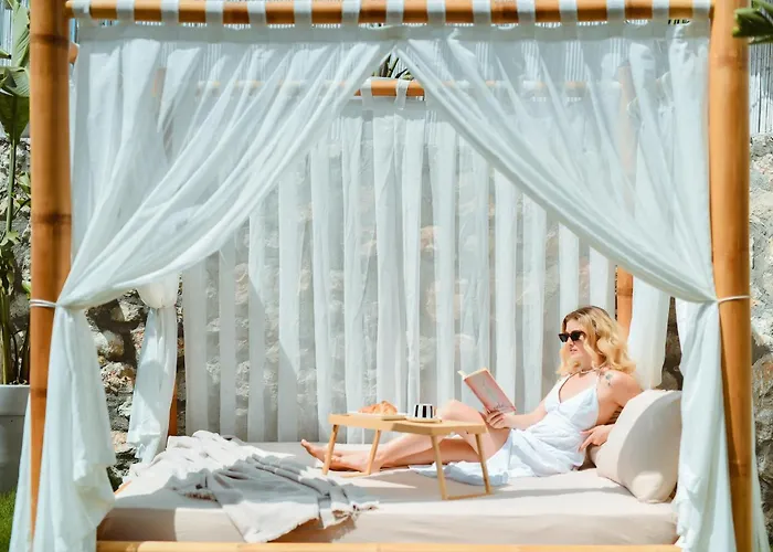 Lada Slav Exclusive Otel *