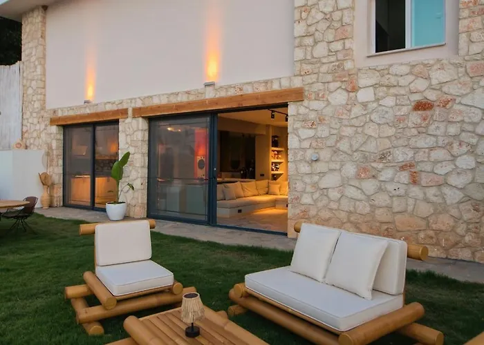 Lada Slav Exclusive Otel *